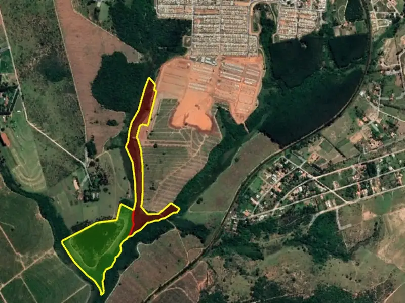 Imagem de satélite com o contorno do sítio em Rubião Júnior